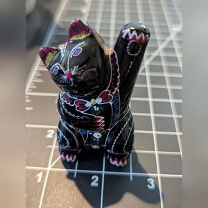 Vintage Lacquer Ware Maneki Neko good luck cat